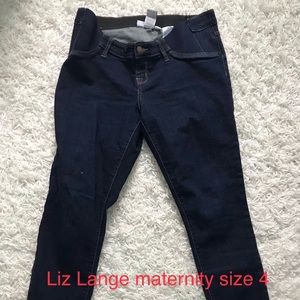 Maternity clothes